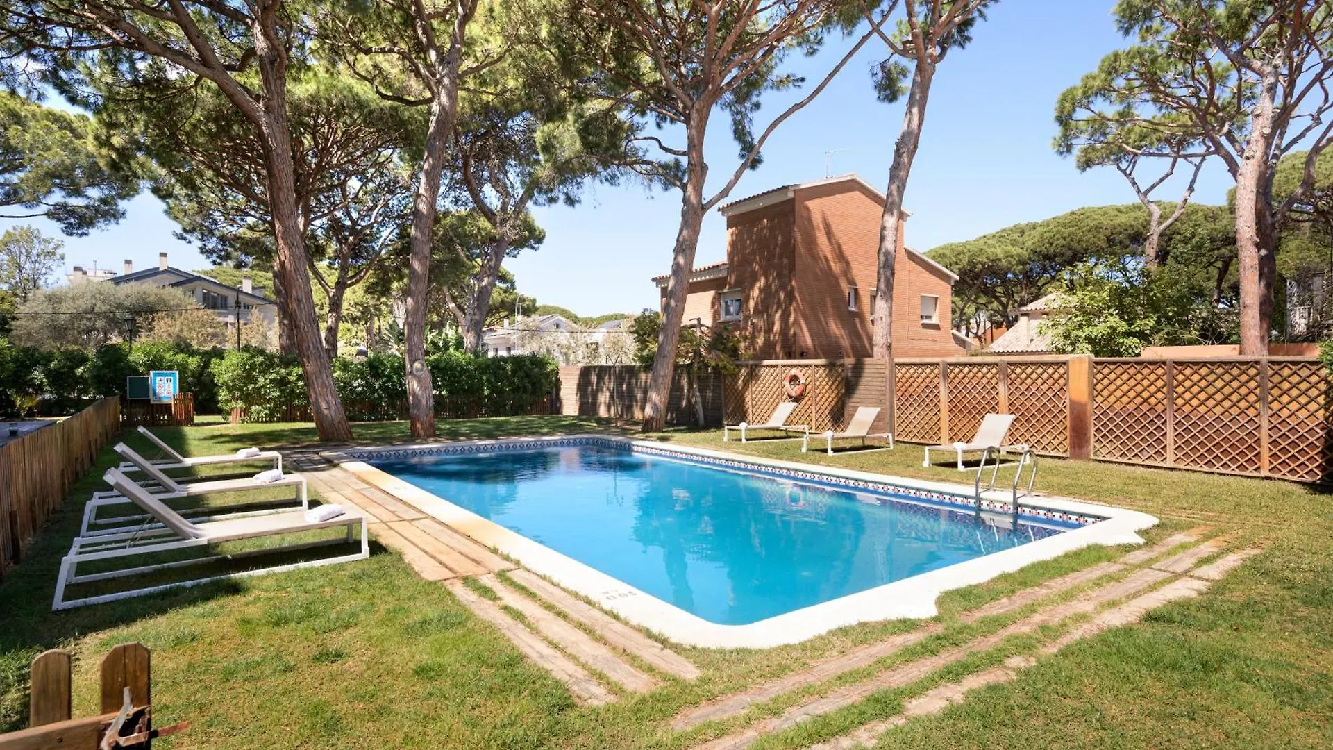 Sg Marina 54 Apartments Castelldefels Espanha