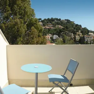 https://apartamentos-dona-carmen-malaga.1costadelsol.com